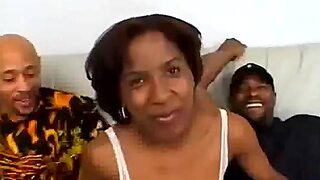 타이트, 흑단, 쓰리