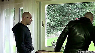 Geile Mutti Mit Mega Titten Zahlt Ihre Schulden Mit Fick