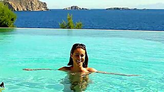Melisa Mendini Is Posing Stripped In The Swimming Pool, In The Centre Of The Day