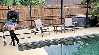 В Кожаных Трусах, В Джинсавой Рубашке, Жилет