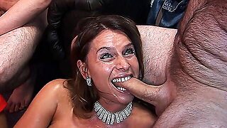 Amative Sexy And Susis Milf Porn