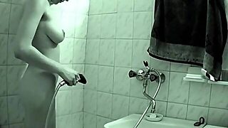 Love Stepmoms Trimmed Pussy