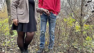 Pissende, Panty, Russisch, Buiten