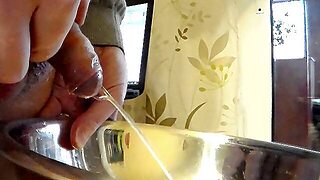 Писают Крупным Планом, Мужское Соло