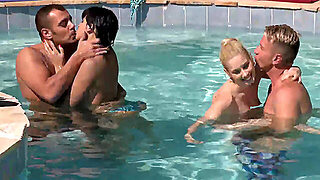 Cuartetos, Piscina, Fiesta, Corridas Faciales