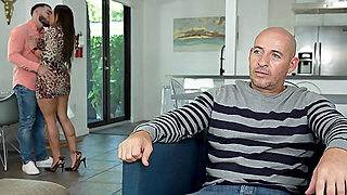 Folladas Con Tanga, Engaña A Su Esposo