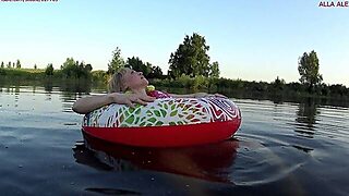 Ved Søen, Oppustelig, Svømning