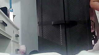 Camera Captures Girl With Giant Vagina Bbw