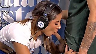 Natalia Garcia Orders A Hamburger To Suck The Delivery Guys Cock On Juan Bustos Podcast