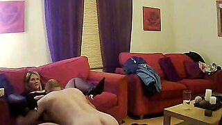 Op Zijn Hondjes Kousen, Brits Slut, Blond Rijp Kousen