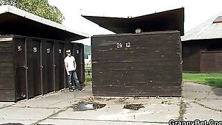 Femmes Outdoor Clip By Granny Bet