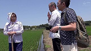 Krs026 Mr. Late Blooming Milf. Don't You Want To See It? The Very Erotic Figure Of A Plain Old Lady 