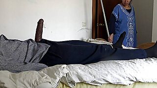 Algerian Maid Has Sex With A Big Black Cock In A Suburb Of Marseille