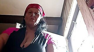 Hungry Sexy Bitch Get More That A Food Fetish In Her Holes Gummy Granny Gets Silked