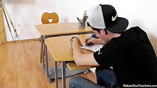 Óvszer, Tanár, Érett, Kézimunka