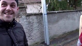 Une Milf Fran&Amp;Amp;Ccedil_Aise De 35 Ans Aux Gros Seins Naturels Passe Avec Succ&Amp;Amp;Egrave_S