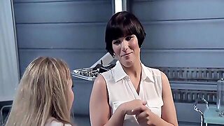 Лезби Анальный Фистинг, Зрелые Лесби Фистинг, Лесбиянки Страпон В Чулках