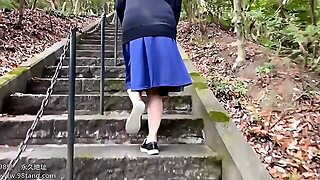 Amateur Japanese Babe Gets Fucked In The Backyard