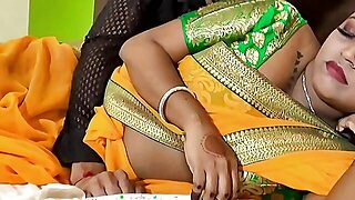 A Desi Bhabi And His Ex Boyfriend Went In A Hotel Room And Fucked.