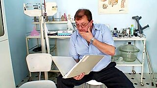 Mature Fat Radka Gyno Pussy Speculum Exam