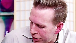Eroottinen, Ryhmäseksi, Kolmistaan