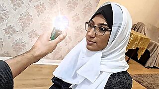 Train, Insertion, Arab, Granny