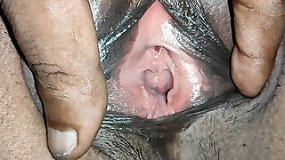 Desi Village Bhabhi Ke Saath Ghapa Ghap Lund Chusai Ke Saath Jabardast Chudai Hua With Clear Hindi V