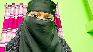 Aunty You're So Sexy And Your Figure Is Look Like Sanny Leone