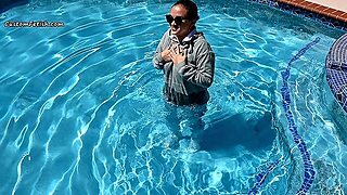 Jeans, Pool, Wet, Asian