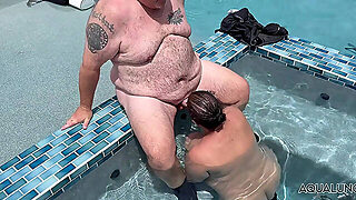 Bajo El Agua, Calcetines, Piscina, Gordita