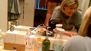 Cougar Takes It Up Her Booty