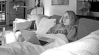 Ipcam – American Blonde College Girl Watching Porn