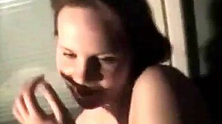 Suomalainen Amatööriparin Intiimi Suihin Ja Itsetyydytysistunto