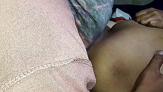 My Friend's Wife's Pussy Was Licked Until She Squirted In The Closet