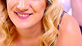 Julia Winter - Round 1 - Get To Know Me!