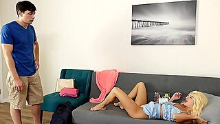 Bella Rose Seduced Stepbrother To Makes Out