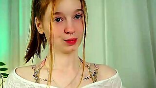 Amateur Webcam Teen Flashes Masturbates