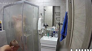 Luuv. Kareflore And Abbadon Film Their Real Amateur, Homemade Baths Routine, Showing Maximum Real Li