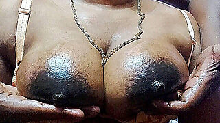 Desi Big Naturals Tits Bhabhi