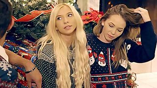 Kenzie R And Angel S Horny Stepsisters Sneaky Christmas Sex - Susanne Brend