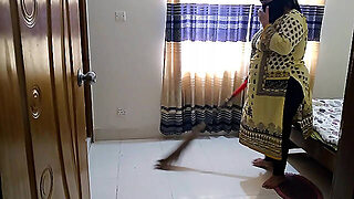 Sihteeri, Arabi, Neito, Univormu