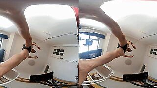 3Dvr180 Tony The Giants Big Bottom Crushed The Dwarf