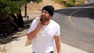 Takaapäin, Huutaa, Tiukka, Luonnollinen