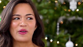 Hawt Scarlett Alexis Kicks Off The Wicked Gift Giving Extravaganza With An Unexpected Surprise