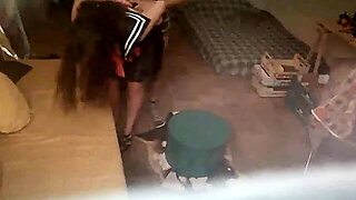 Je Cache Une Cam En Baisant Ma Voisine