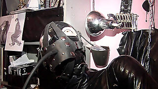 Guma, Klub, Latex, Ruka V Kundě