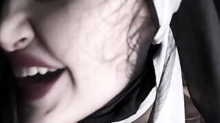 Diva Del Tubo Is A Dark Nun