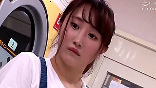 Nyílvános, Szado Mazo, 18 Éves, Ázsiai