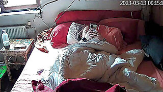 Hangende Tieten, Betrapt, Orgasme, Natuurlijk