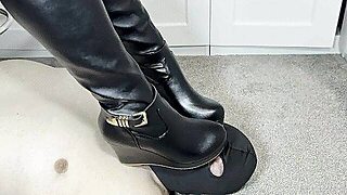 Dominantie, Voeten, Vrouwelijke Dominantie, Hoge Hakken